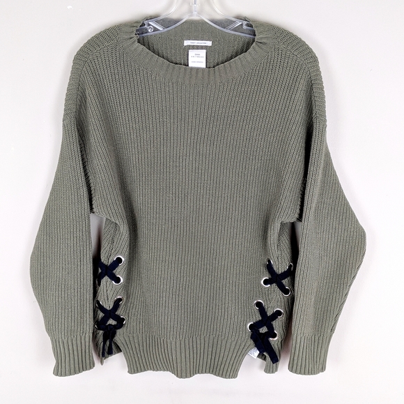 Zara Sweaters - Zara | Green Black Lace Up Sweater - E14
